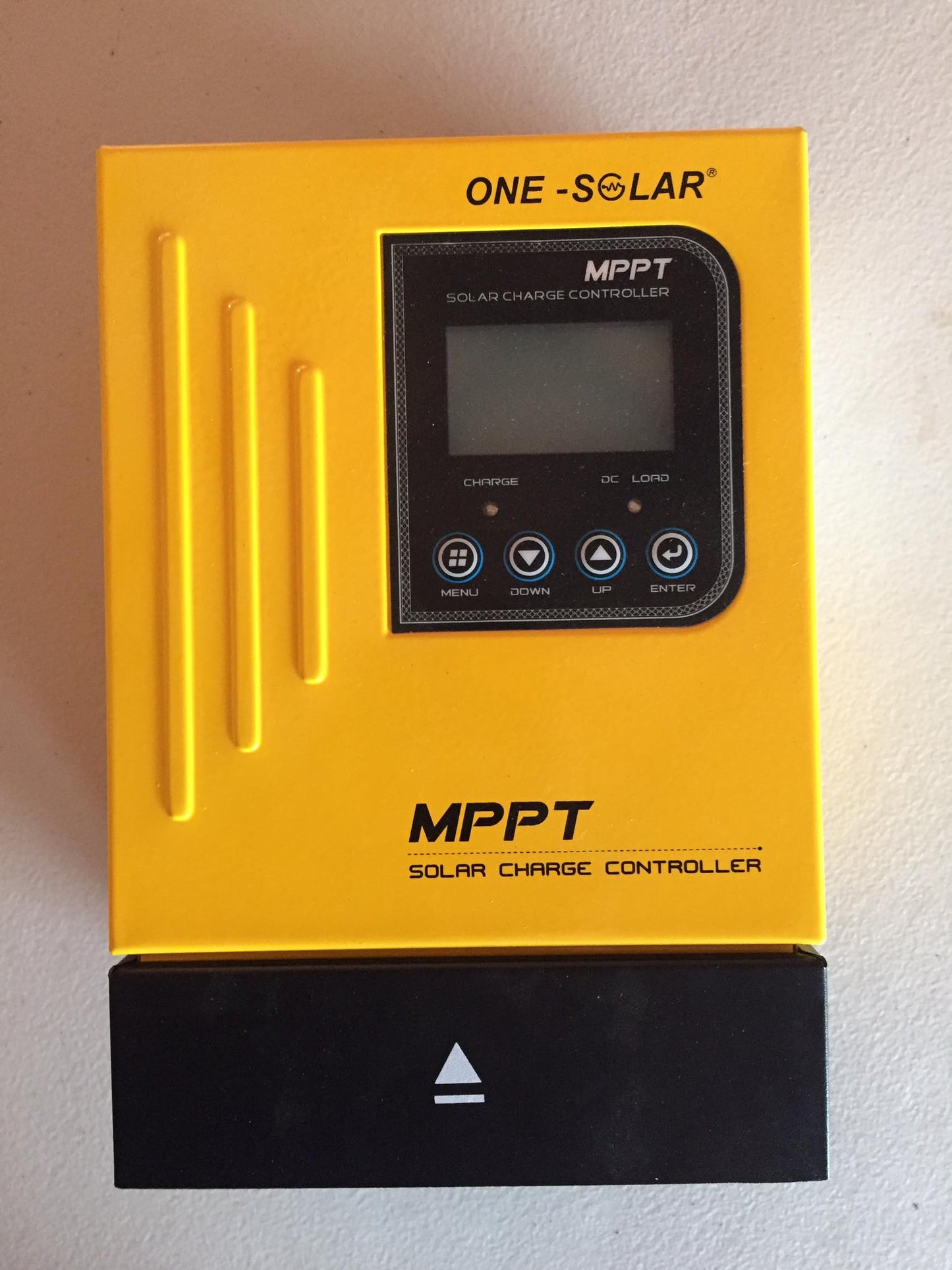 One-Solar 40A MPPT Solar Charge Controller (12V/24V)